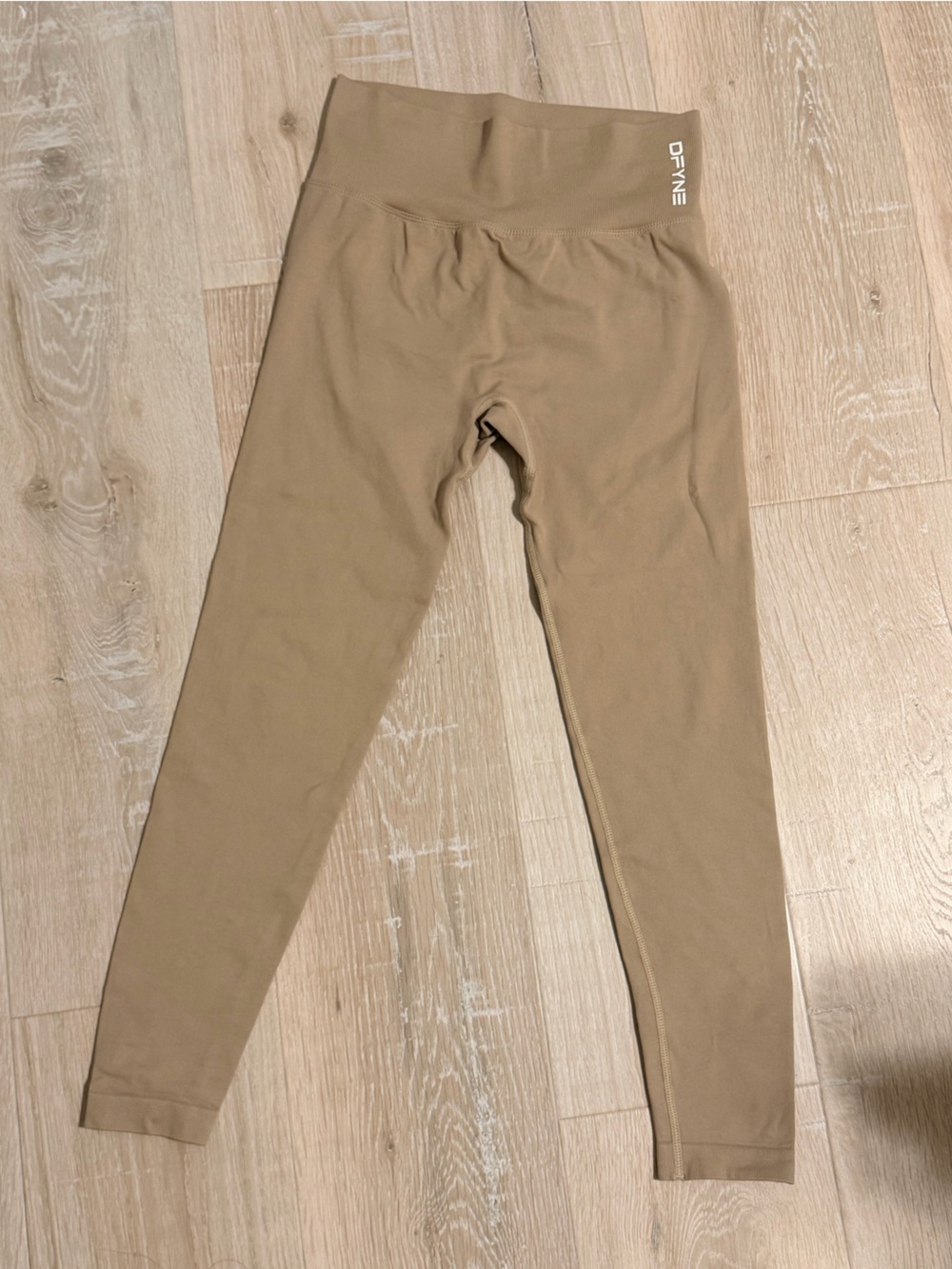 DFYNE Women’s Medium Leggings Tan Brown High Rise Stretch Gym Yoga